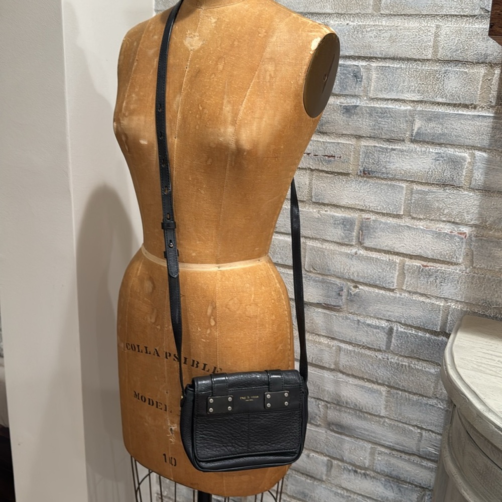 Rag & Bone cross body leather purse.